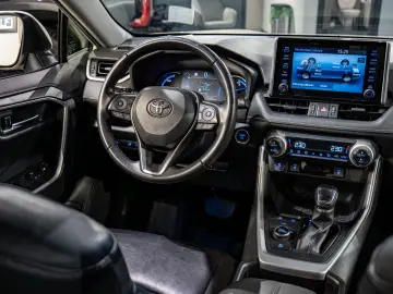 Toyota Rav4 4x4 Hybrid