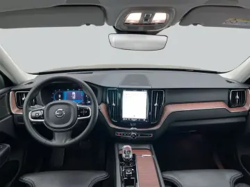 VOLVO XC60 B5 B AWD Ultimate Dark