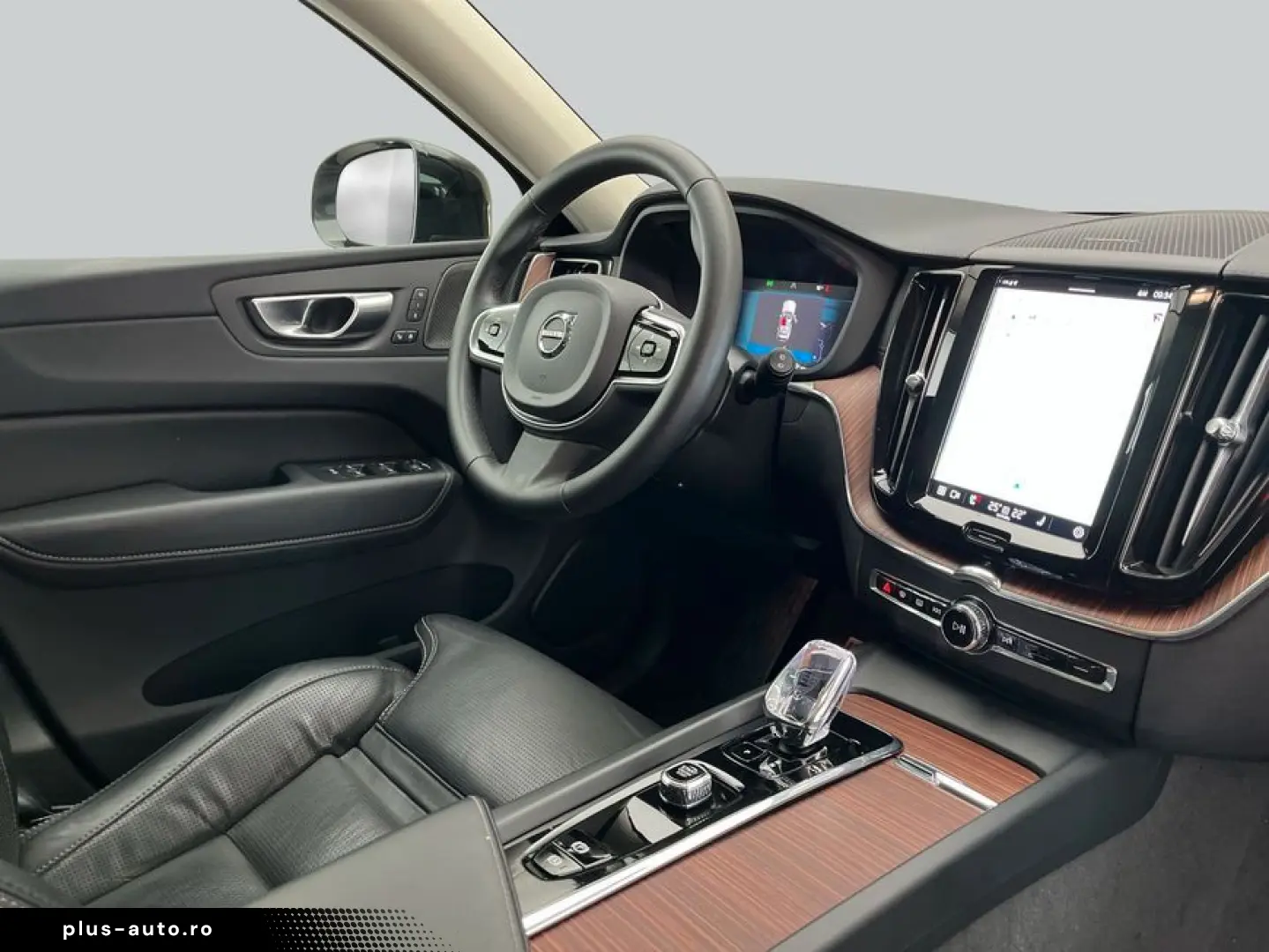 VOLVO XC60 B5 B AWD Ultimate Dark