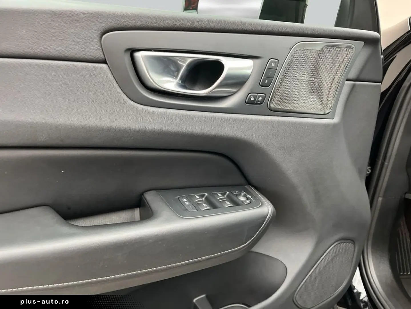 VOLVO XC60 B5 B AWD Ultimate Dark