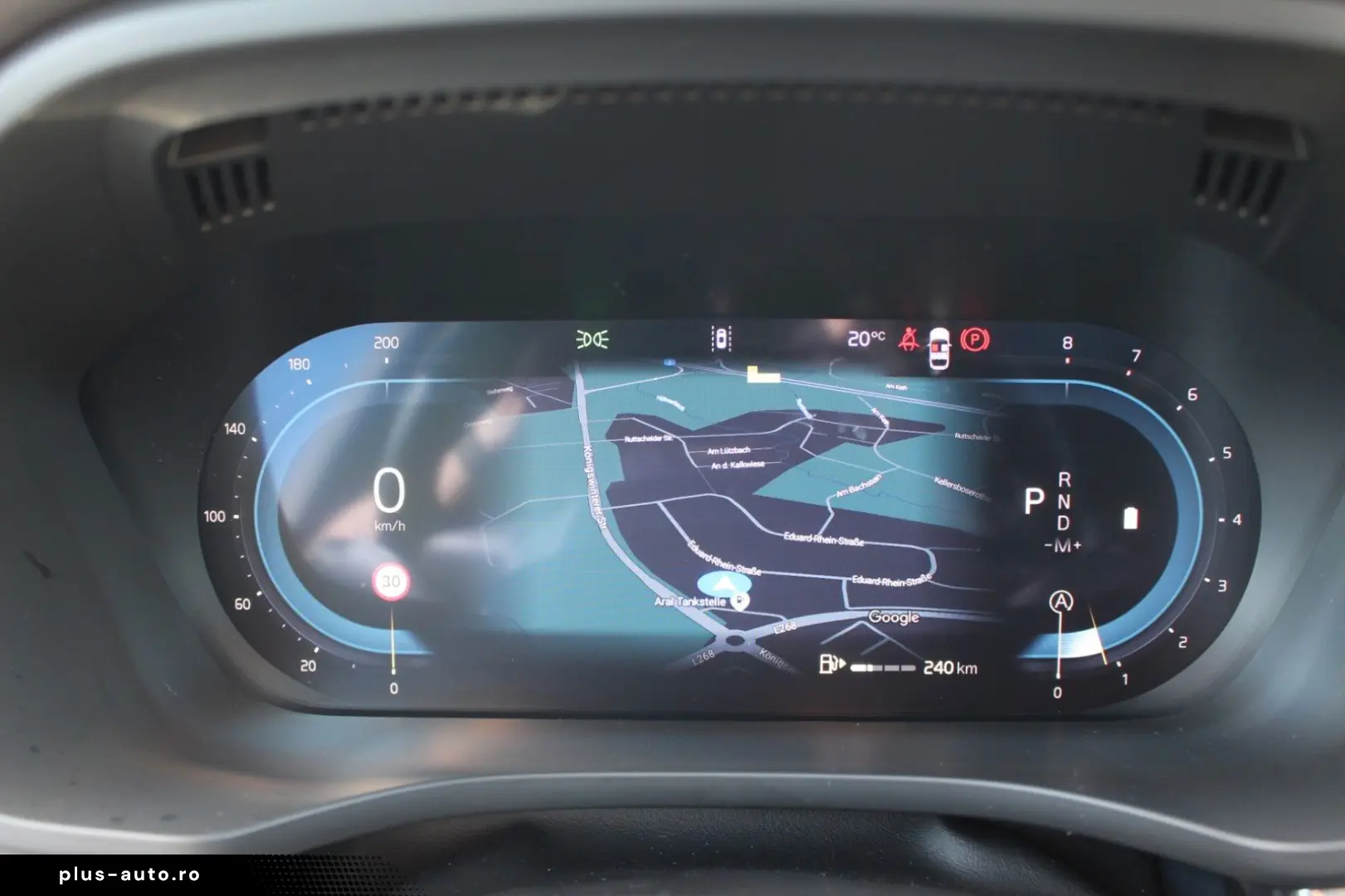 VOLVO XC60 B5 Petrol UltraDark Massage Bowers AirSusp Vent