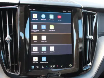 VOLVO XC60 B5 Petrol UltraDark Massage Bowers AirSusp Vent