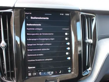 VOLVO XC60 B5 Petrol UltraDark Massage Bowers AirSusp Vent