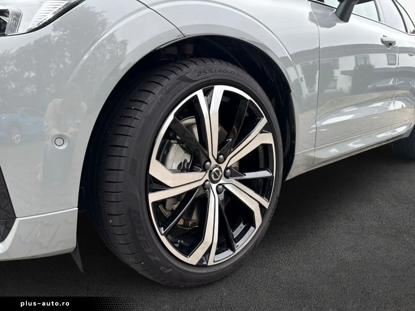 VOLVO XC60 B5 B AWD Ultra Dark Massage Bowers AirSusp