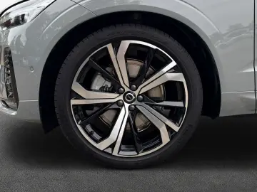 VOLVO XC60 B5 B AWD Ultra Dark Massage Bowers AirSusp