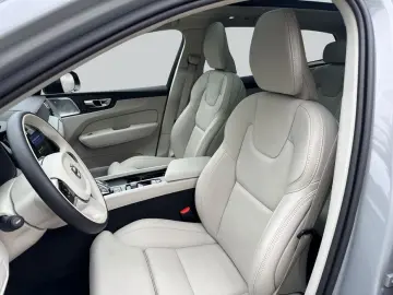 VOLVO XC60 B5 B AWD Ultra Dark Massage Bowers AirSusp