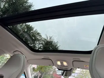 VOLVO XC60 B5 B AWD Ultra Dark Massage Bowers AirSusp