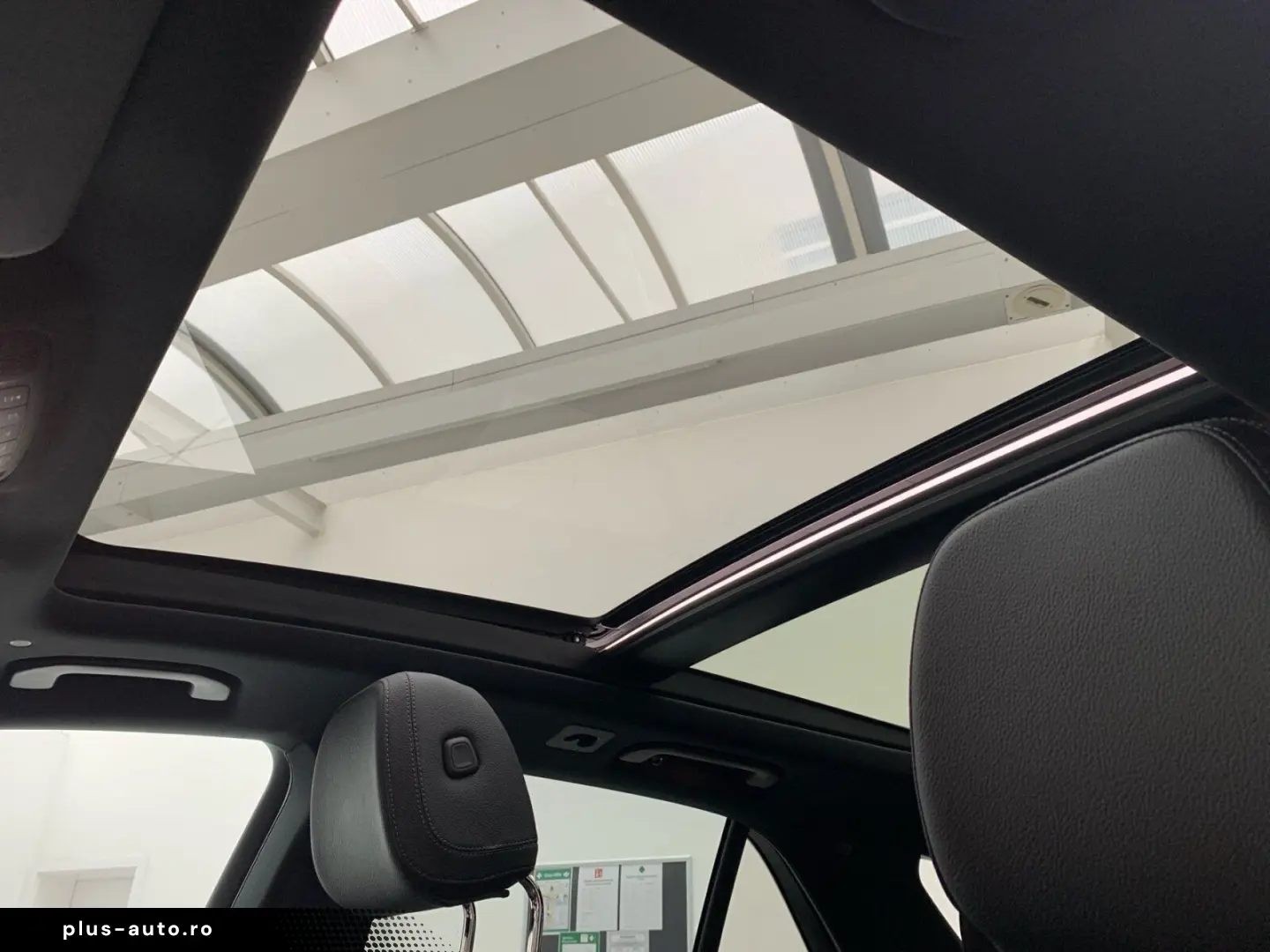 MERCEDES-BENZ GLE 300 d 4M  AMG NIGHT AHK MEMO PANO 360  SHZ