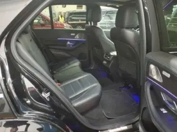 MERCEDES-BENZ GLE 400d 4M AMG Pano AIrM Burm 360