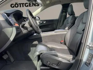 VOLVO XC60 T8 AWD Recharge Ultimate Bowers Massage Ventil