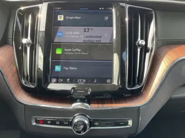 VOLVO XC60 T8 AWD Recharge Ultimate Bowers Massage Ventil