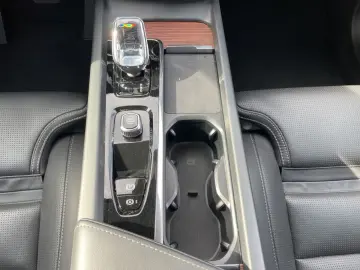 VOLVO XC60 T8 AWD Recharge Ultimate Bowers Massage Ventil