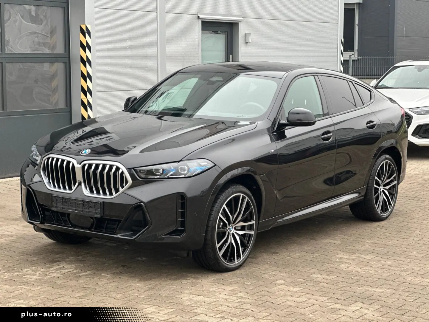 BMW X6 30 d xDrive M Sport HK Pano HuD 22  Softclose