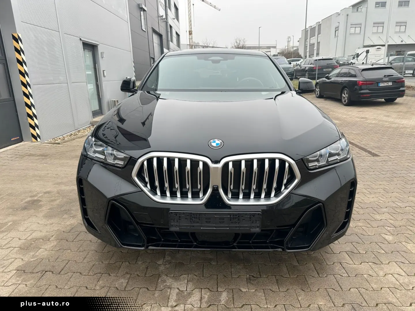 BMW X6 30 d xDrive M Sport HK Pano HuD 22  Softclose