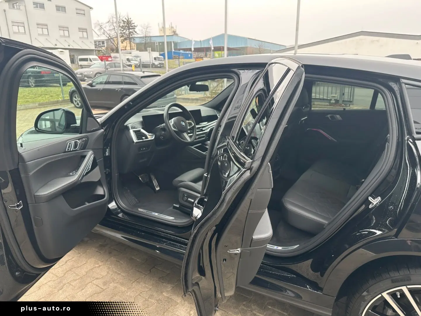 BMW X6 30 d xDrive M Sport HK Pano HuD 22  Softclose