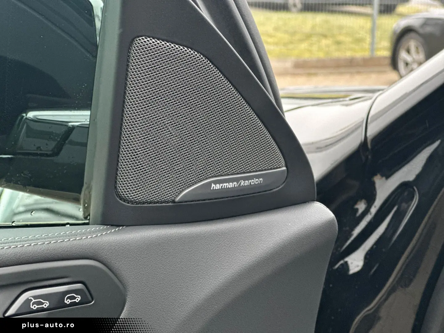 BMW X6 30 d xDrive M Sport HK Pano HuD 22  Softclose