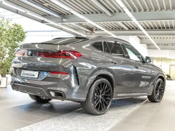 BMW X6 xDrive30d M Sport ACC AHK RFK NAVI Standh.