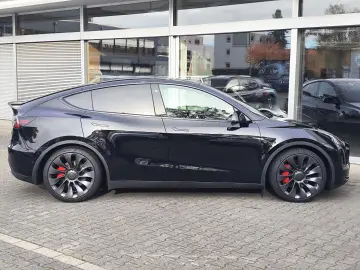 TESLA Model Y PERFORM AWD PANO NAVI STDHZ ACC 360 AHK