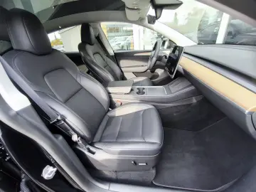 TESLA Model Y PERFORM AWD PANO NAVI STDHZ ACC 360 AHK