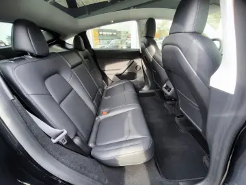 TESLA Model Y PERFORM AWD PANO NAVI STDHZ ACC 360 AHK