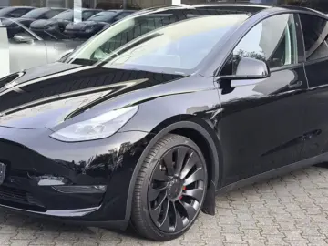 TESLA Model Y PERFORM AWD PANO NAVI STDHZ ACC 360 AHK