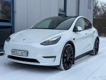 TESLA Model Y Performance AWD