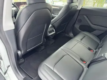 TESLA Model Y Performance AWD