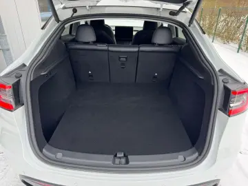 TESLA Model Y Performance AWD