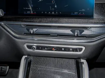 BMW X6 xDrive30d M Sport HUD PANO ACC RFK NAVI LED D