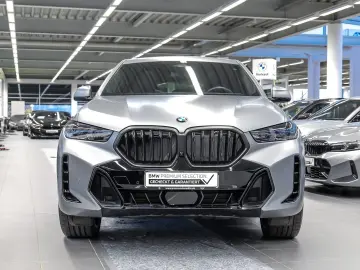 BMW X6 xDrive30d M Sport HUD PANO RFK NAVI LED PDC V