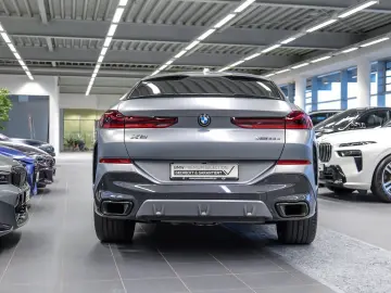 BMW X6 xDrive30d M Sport HUD PANO RFK NAVI LED PDC V
