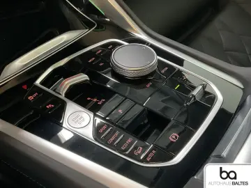 BMW X6 xDrive 30d M Sport 22  Pano HK DrivPro Luft A