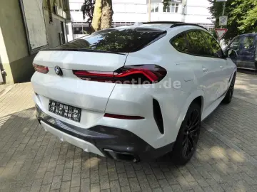 BMW X6 40d M Sport Pro Pano Luft HUD 22Zoll Harman