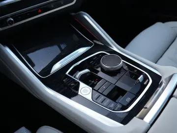 BMW X6 xDrive30d M SPORT PRO-LUFTF.-PANO-HUD-H K-22M