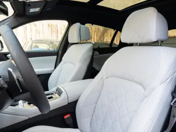 BMW X6 40d M SPORT.DR.ASS.SOFTC.SKY.H K.LED.360 .AHK