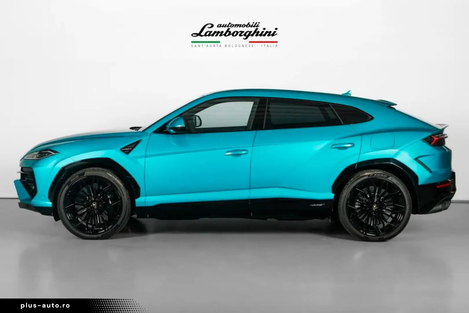 LAMBORGHINI Urus SE Blu Uranus  Style Pack High Gloss Black