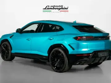 LAMBORGHINI Urus SE Blu Uranus  Style Pack High Gloss Black