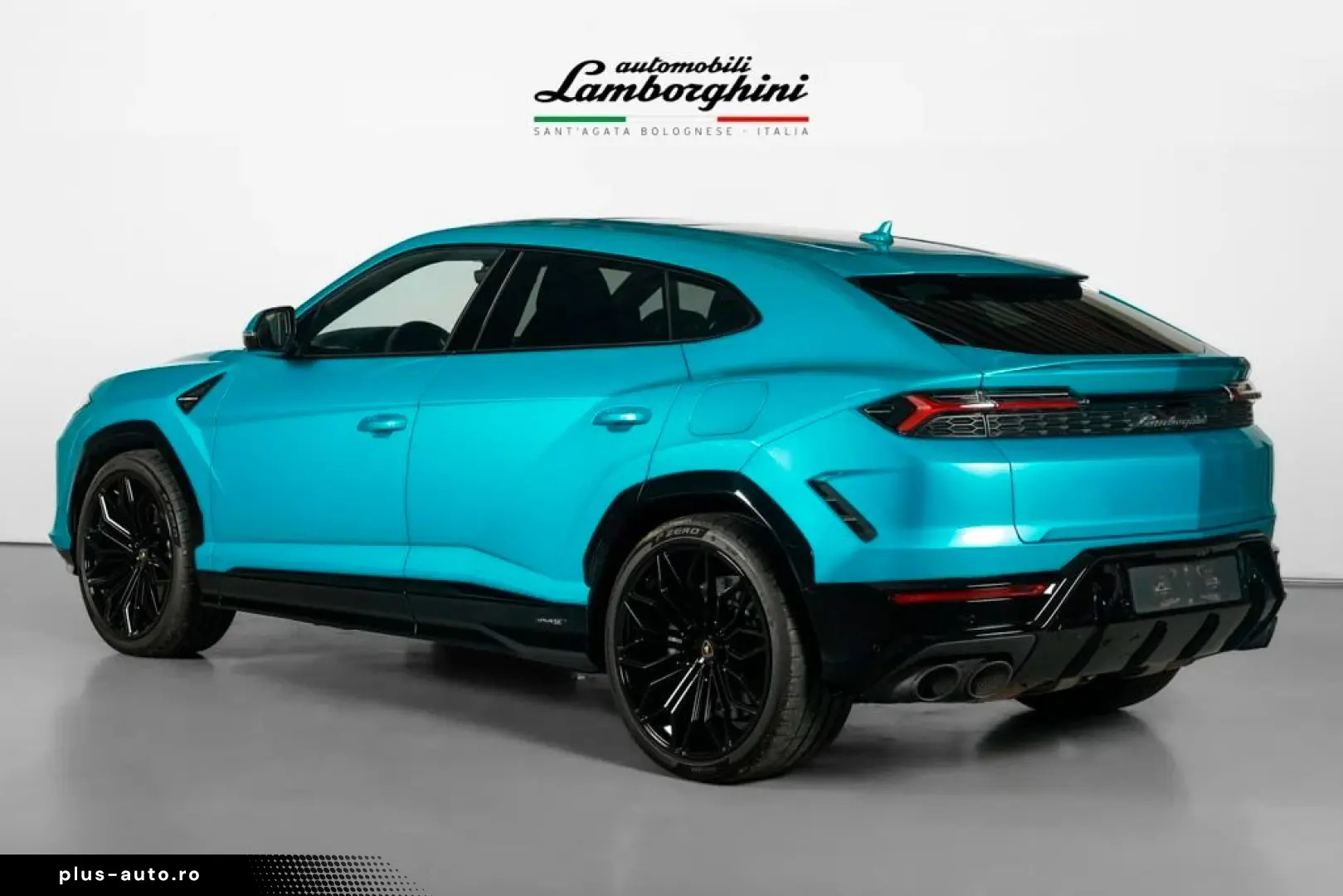 LAMBORGHINI Urus SE Blu Uranus  Style Pack High Gloss Black