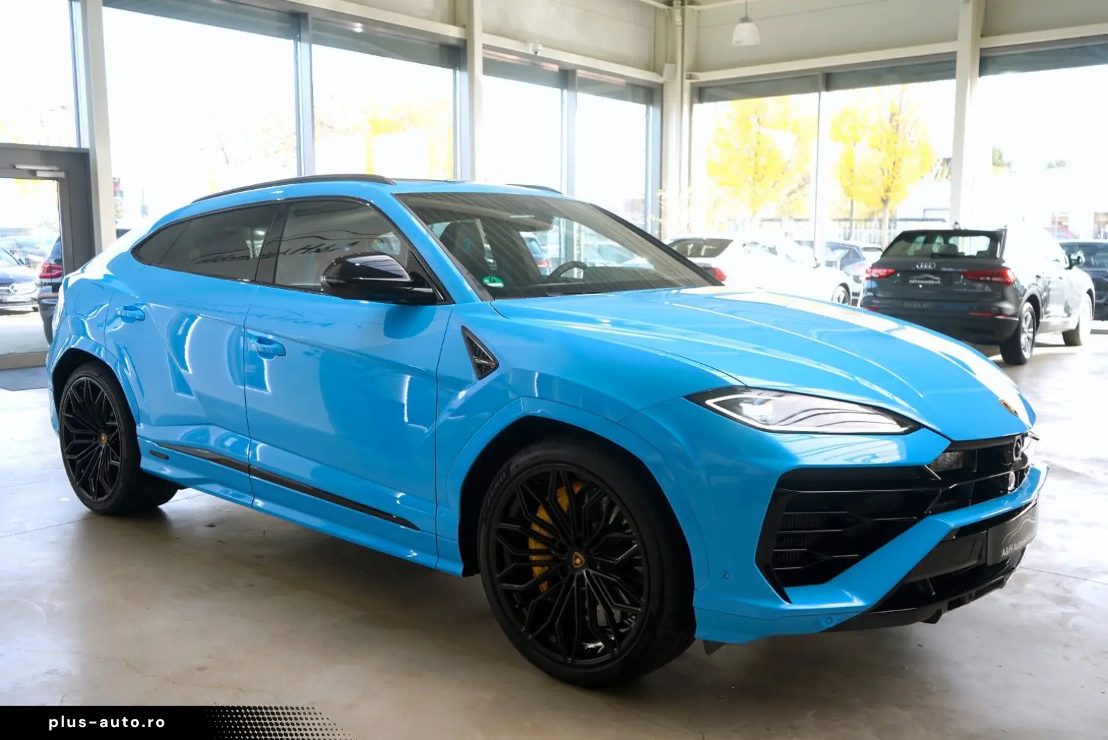 LAMBORGHINI Urus SE  PANORMA CARBON B&O BLU CEPHEUS 1.HAND