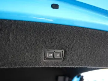 LAMBORGHINI Urus SE  PANORMA CARBON B&O BLU CEPHEUS 1.HAND