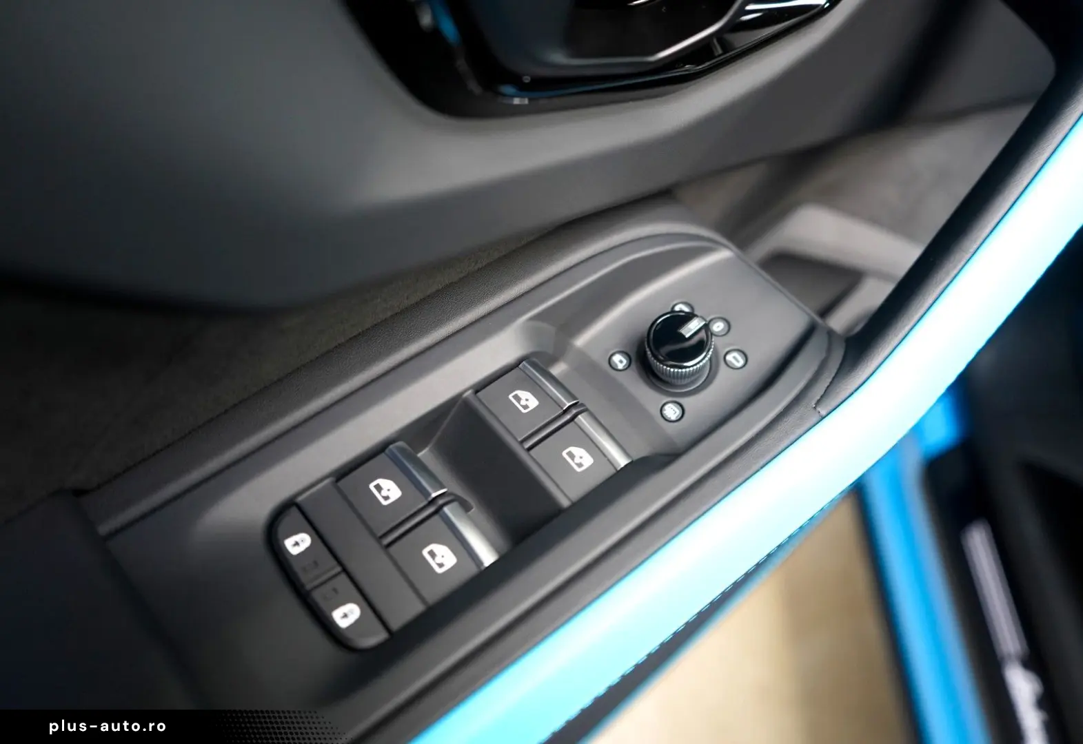 LAMBORGHINI Urus SE  PANORMA CARBON B&O BLU CEPHEUS 1.HAND