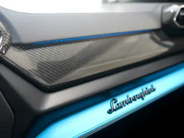 LAMBORGHINI Urus SE  PANORMA CARBON B&O BLU CEPHEUS 1.HAND