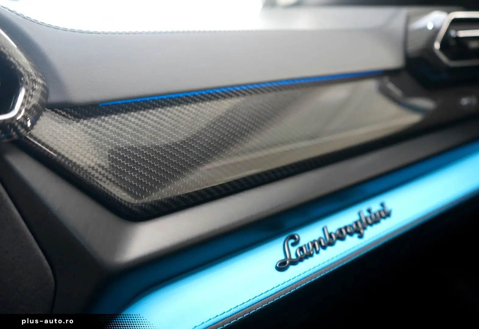 LAMBORGHINI Urus SE  PANORMA CARBON B&O BLU CEPHEUS 1.HAND