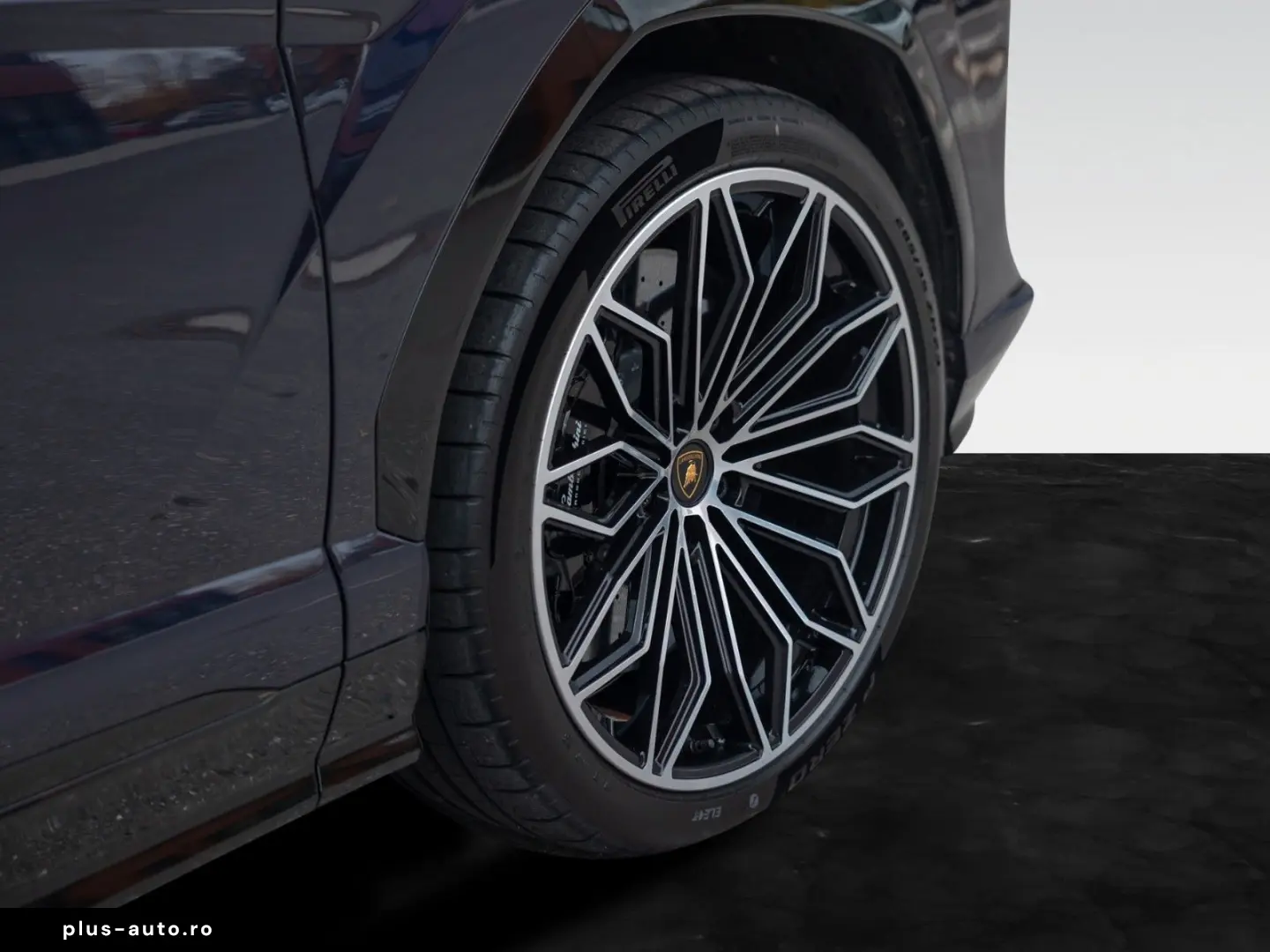 LAMBORGHINI Urus SE   Viola Galaxias   Akrapovic   PPF