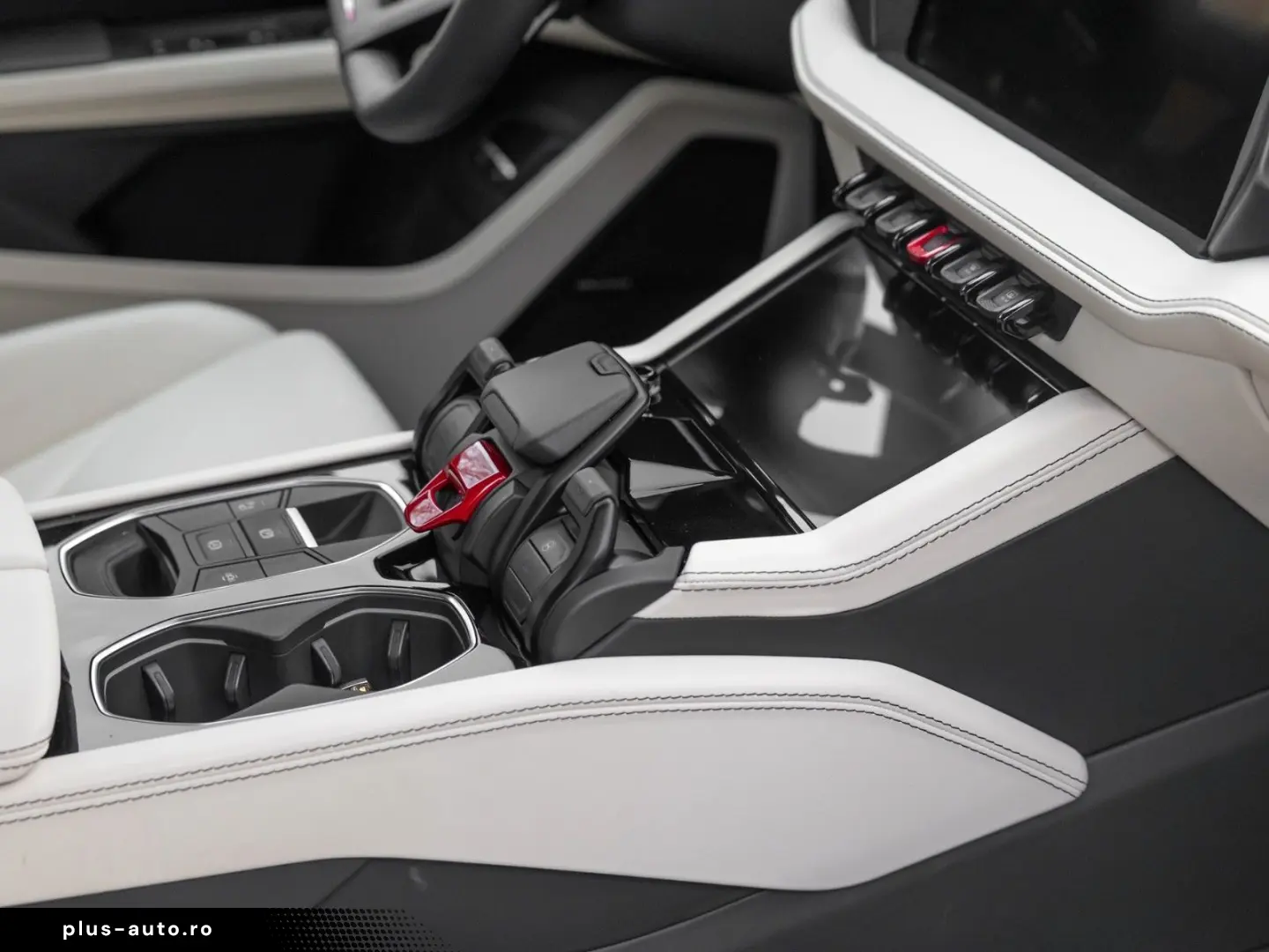 LAMBORGHINI Urus SE   Viola Galaxias   Akrapovic   PPF