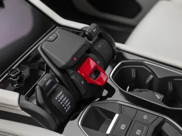 LAMBORGHINI Urus SE   Viola Galaxias   Akrapovic   PPF