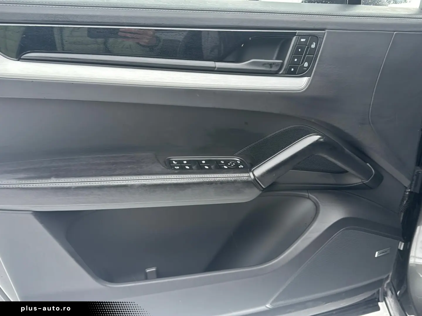 PORSCHE Cayenne Coupe E-Hybrid Sportdesign Matrix Pano