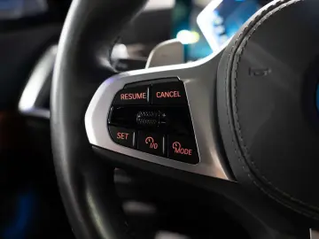 BMW X5 X5 xDrive50e - B&W - HUD - Massage - Sky loun