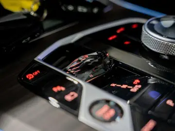 BMW X5 X5 xDrive50e - B&W - HUD - Massage - Sky loun