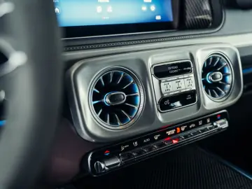 MERCEDES-BENZ G63 AMG  MANUFAKTUR Azzurro Metallizza&hellip;